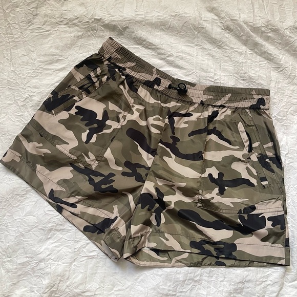 Shinestar Pants - New with tag - Shinestar - military print wind breaker shorts